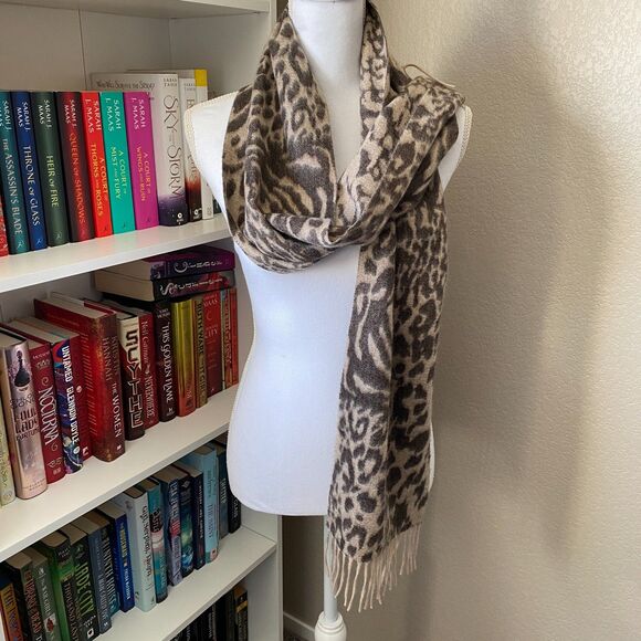 CHARTER CLUB 100% Cashmere Leopard Print Fringe Scarf - Picture 1 of 4